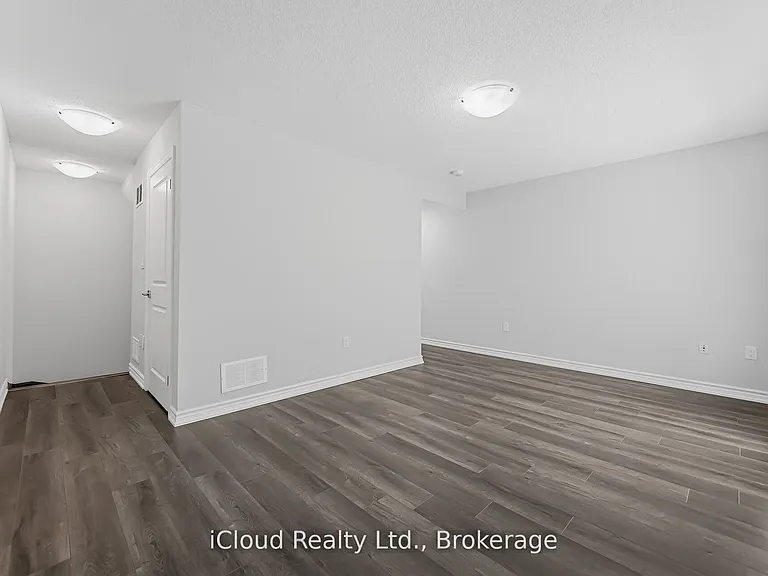 445 Ontario St N #103 — Photo 18