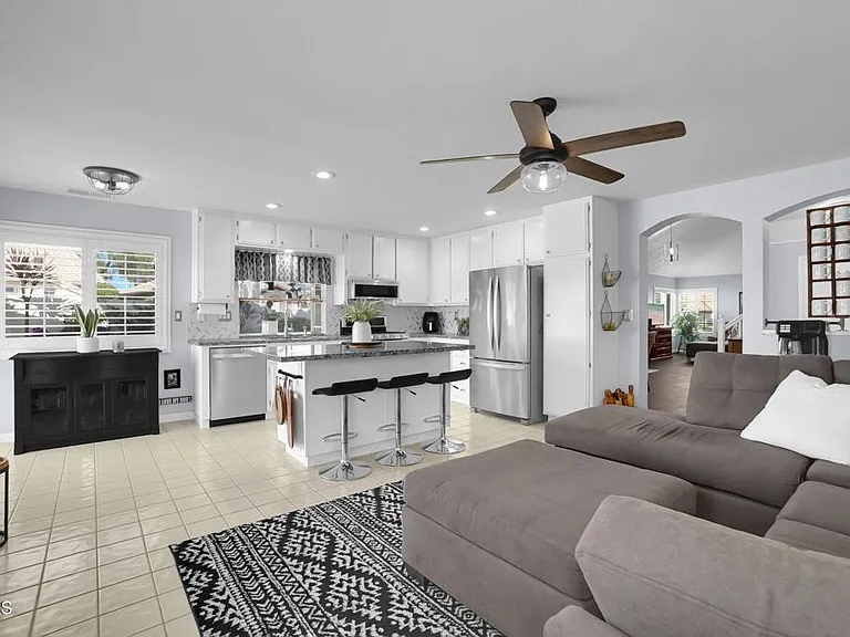 885 Oakland Hills Dr — Photo 18