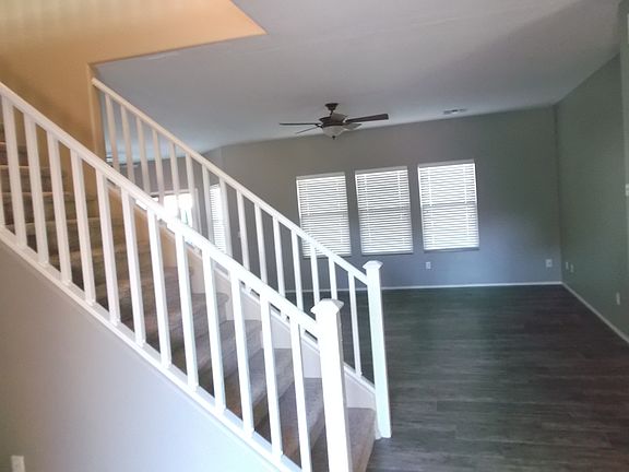 5th image of 2900 W Sunshine Butte Dr