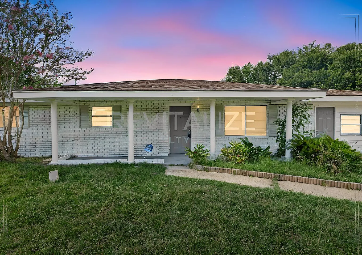 4BR/2BA Brick Home Gulfport, MS — Photo 1