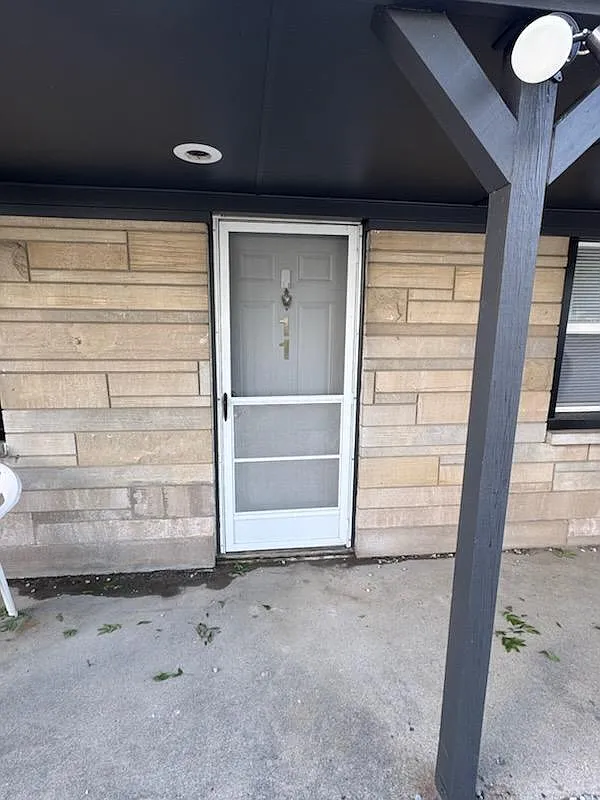 1403 Indiana 3 — Photo 2