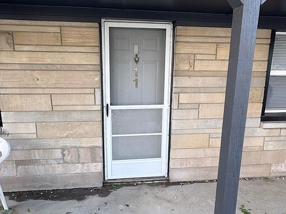 2nd image of 1403 Indiana #3