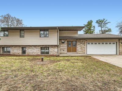 188 Australian Ave, Little Canada, MN, 55117