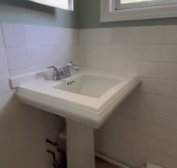 549 Summer St — Photo 14