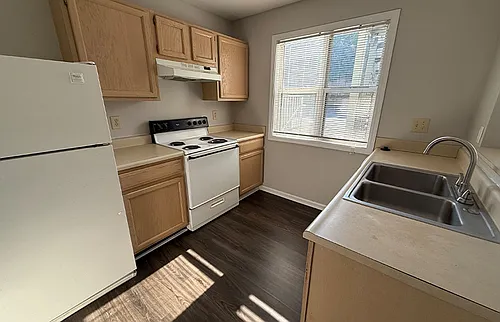 3227 Bishop St Photo 1