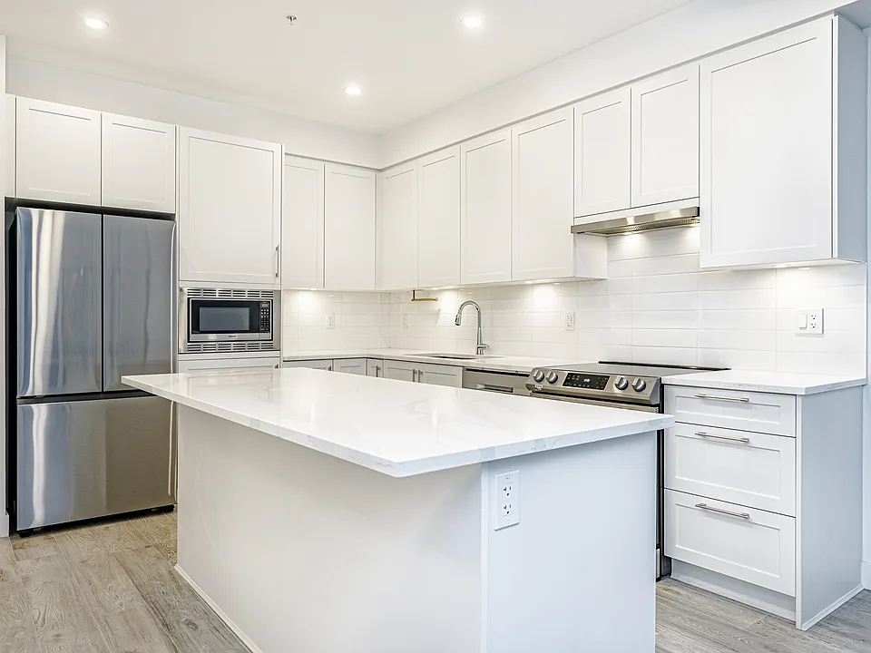 2160 Grant Ave #205