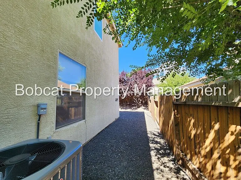 1240 Flintwood Dr — Photo 29
