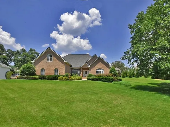 3580 Canon Creek Dr, Cumming, GA 30041