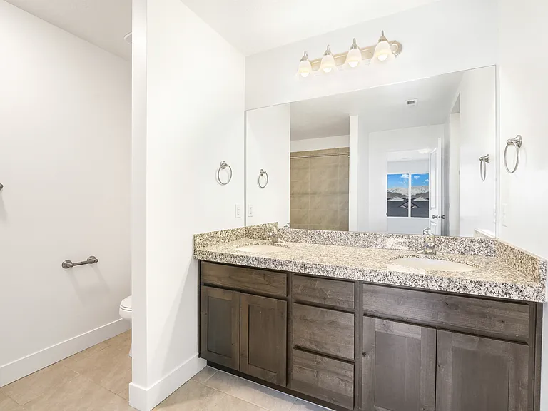 5248 N Folkstone Dr — Photo 6