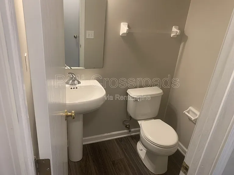 8620 Olenbrook Dr — Photo 17