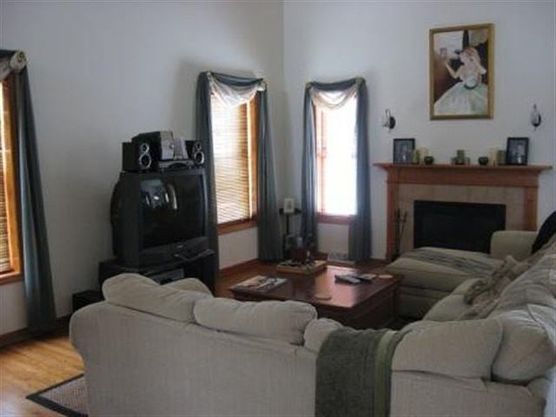 4th image of 6 MALLARD Drive