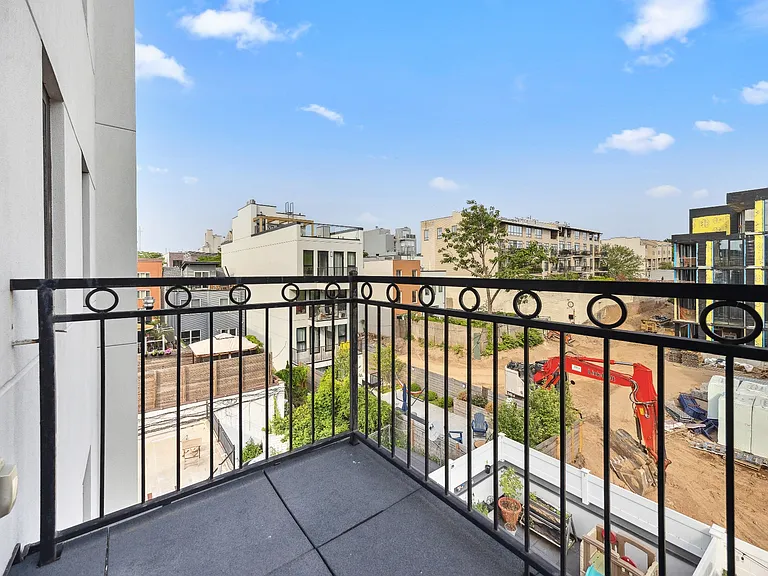 589 5th Ave #3R — Photo 9