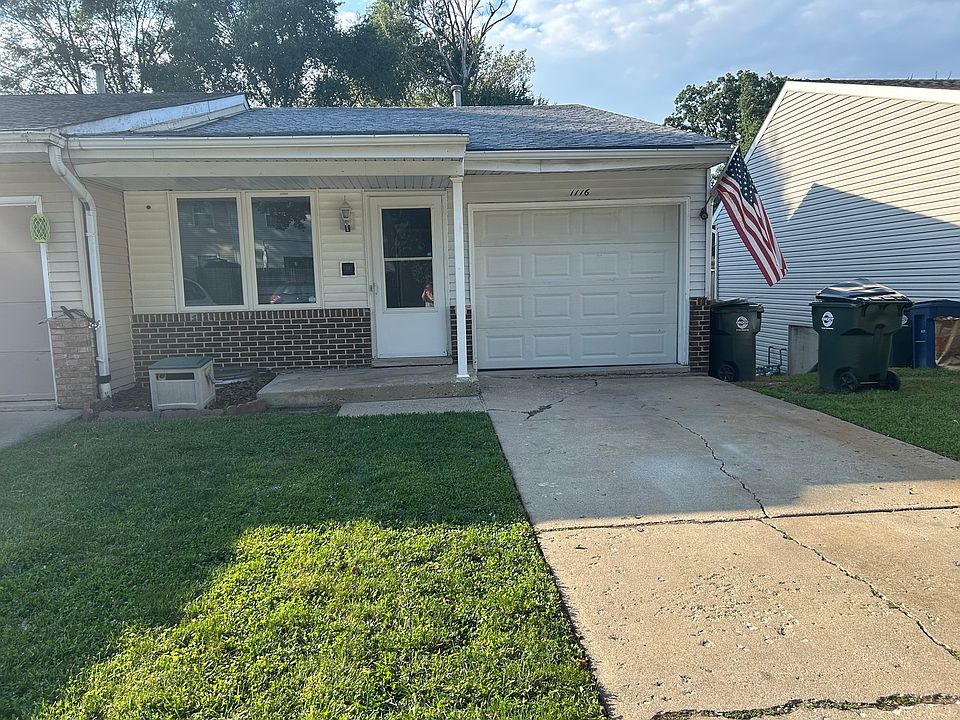 1st image of 1116 Stratford Ln