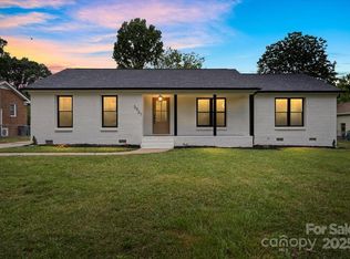 3937 Tamerlane Dr, Charlotte, NC 28205