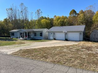 9051 S Mill Rd, Knightstown, IN 46148