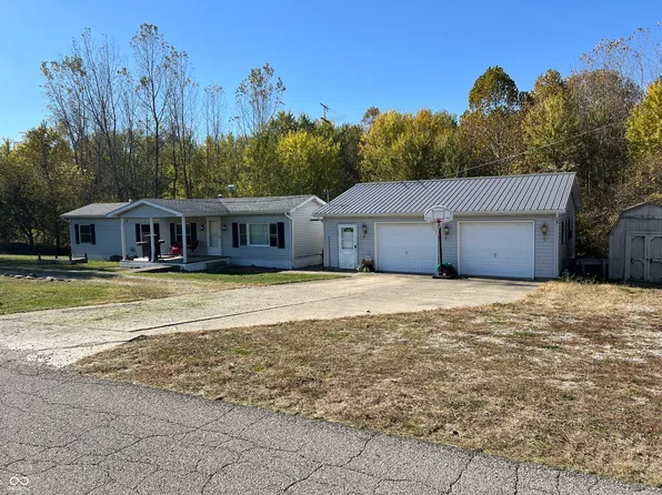 9051 S Mill Rd, Knightstown, IN 46148