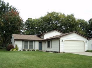 714 S 12th Ave, St Charles, IL