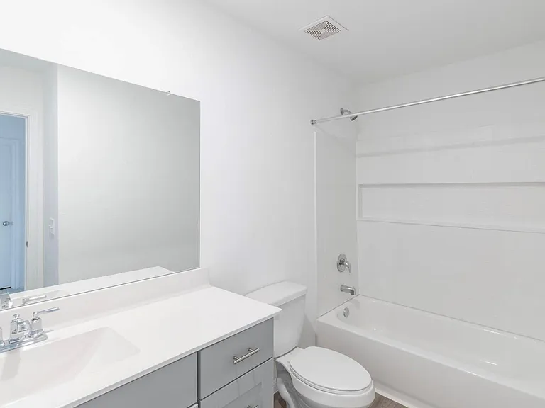 1052 Greenshank Dr — Photo 11
