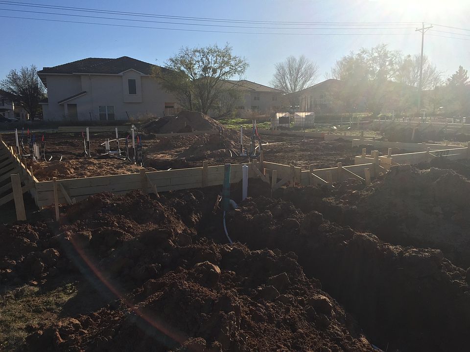 2nd image of 3717 Arthurs Cir