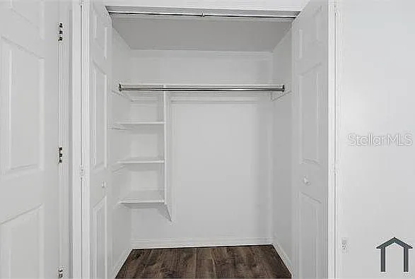 4404 Meadow Creek Cir — Photo 24
