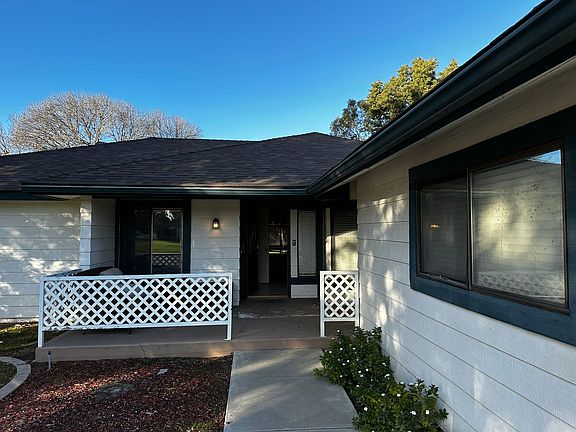 4th image of 13504 Warrenton Ave
