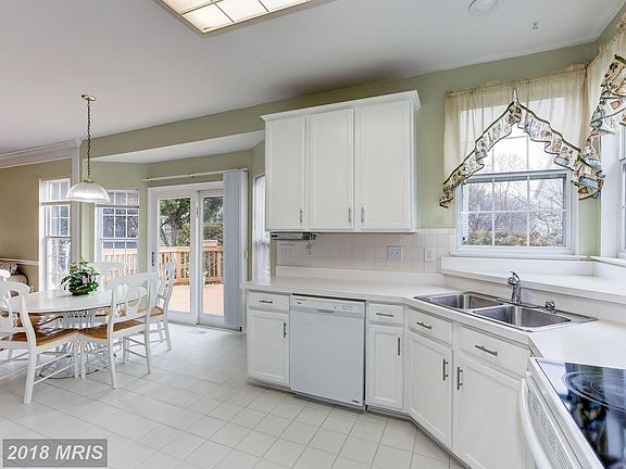 5th image of 13317 Queenstown Ln