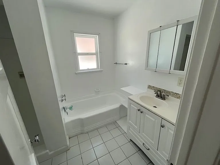 14313 Collins St — Photo 15