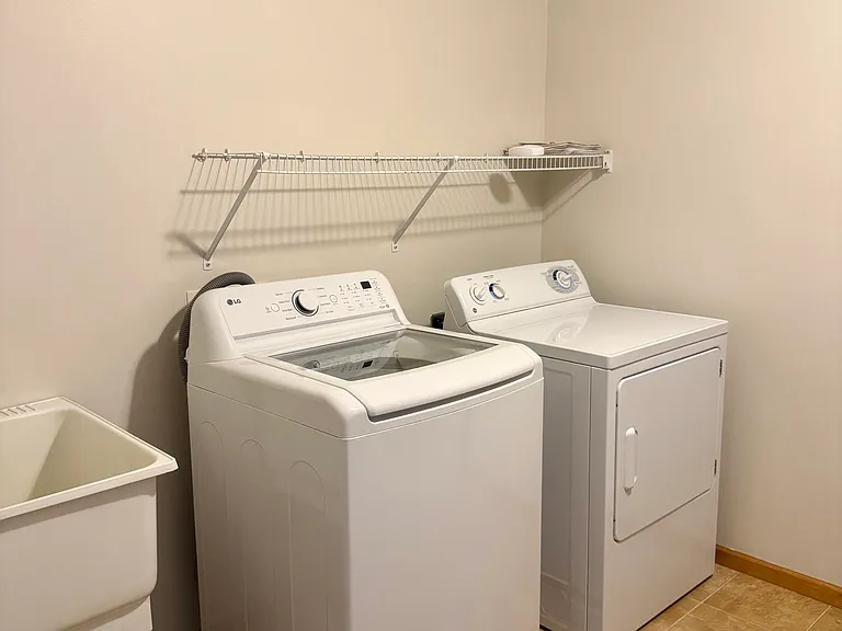 15652 Emerald Dr #10 — Photo 14