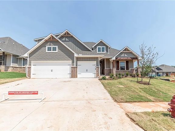 3rd image of 4201 Clevenger Dr