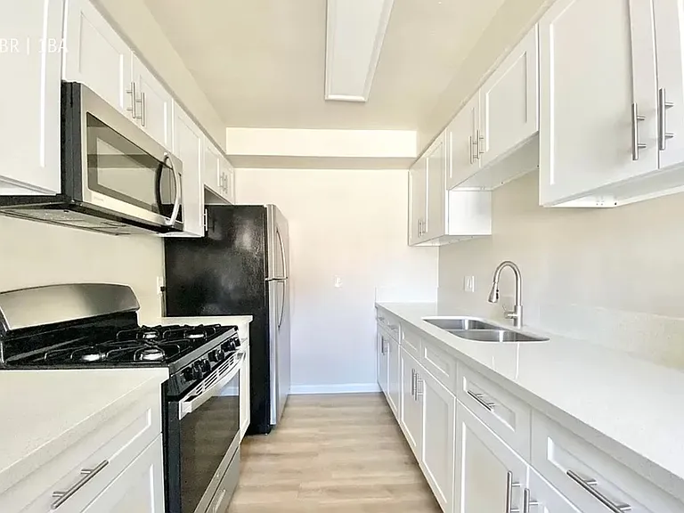 4024 W 135th St — Photo 5