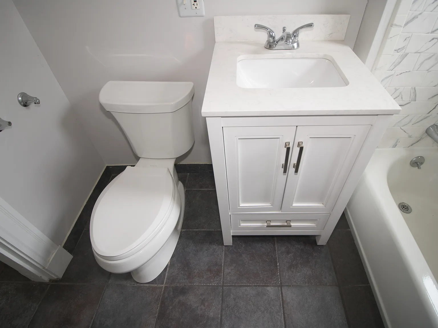 2 bed, 1000 sqft, $2,500 — Photo 4