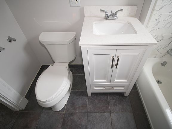 4th image of 42 Cabot St #2
