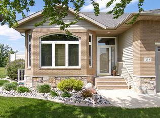 332 48th Ave SW, Moorhead, MN 56560