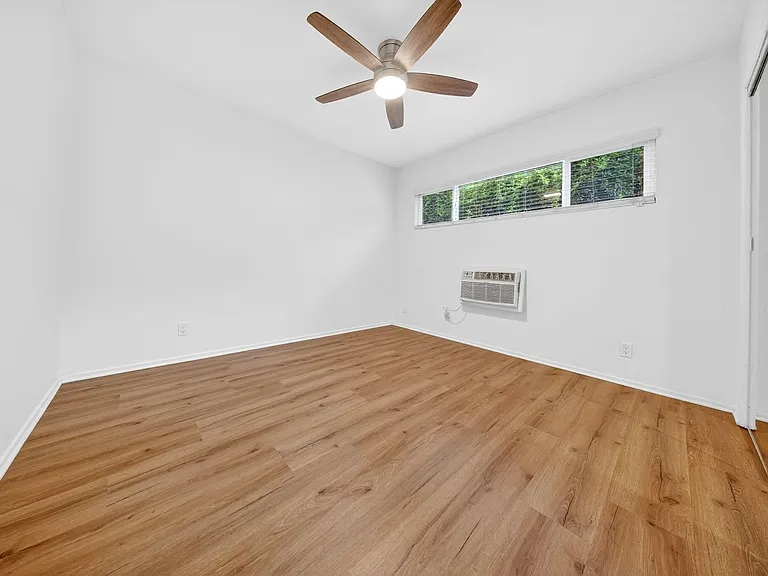 6944-6954 Coldwater Canyon Ave — Photo 29