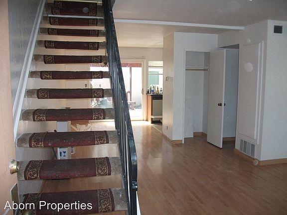 3rd image of 2210 Amberwood Ln