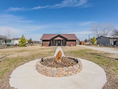 1015 Forest Oaks, Azle, TX, 76020