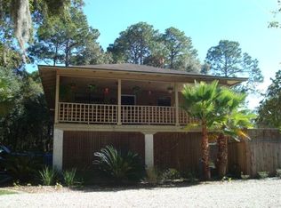 271 Old Belle Point Rd, Brunswick, GA 31525