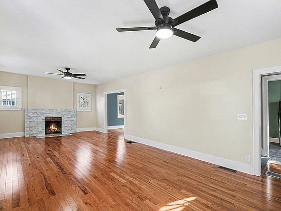 4th image of 18 Tower Hill Rd