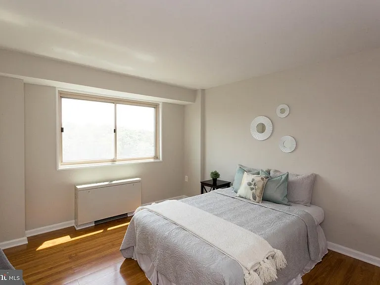 2500 N Van Dorn St #1028 — Photo 13