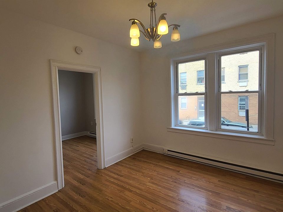 1st image of 15 Hopkins Ave APT 1