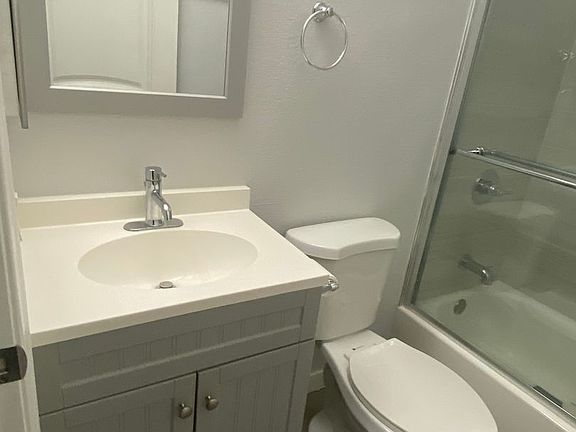 5th image of 3501 Jasmine Ave APT 10