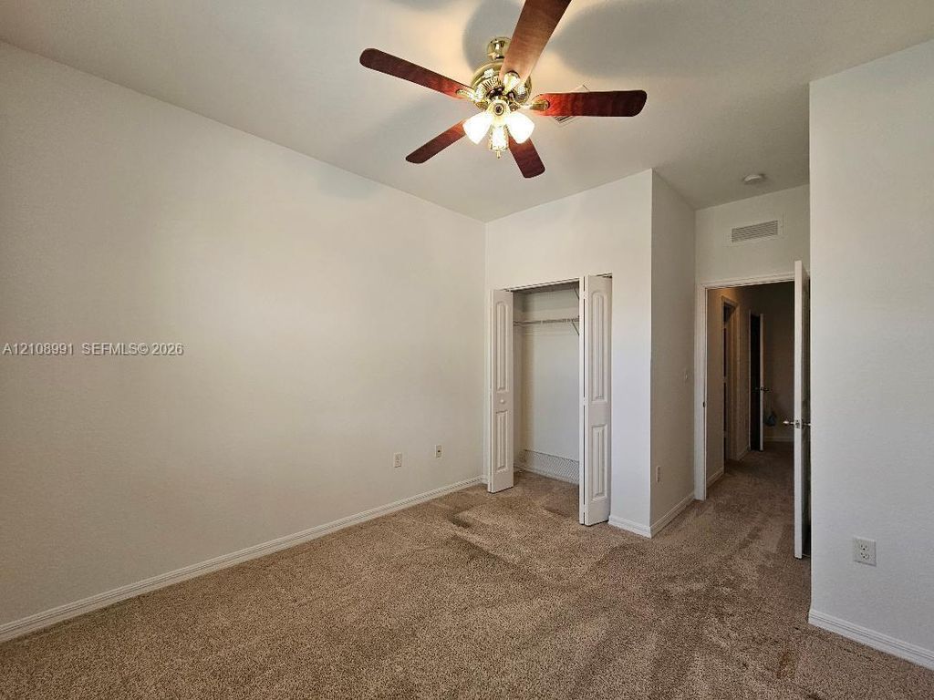 1088 NW 33rd Ct, photo 4