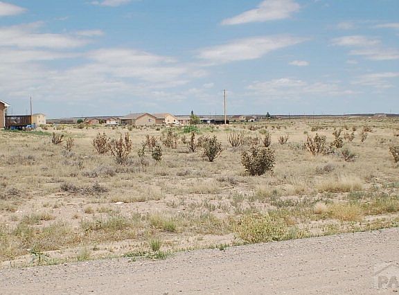 5th image of 1983 E Farley Ave