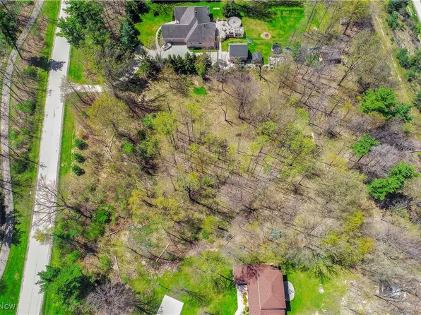 Valley Pkwy, North Royalton, OH 44133