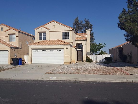 3rd image of 13495 Monterey Way