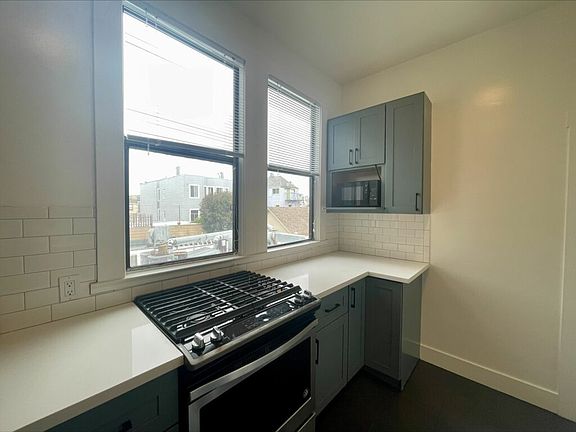 3rd image of 722 Clement St #B