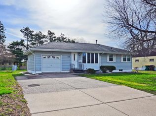 5312 Northport Dr, Brooklyn Center, MN 55429