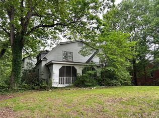 2413 Charleston Oaks Ln, Decatur, GA 30030