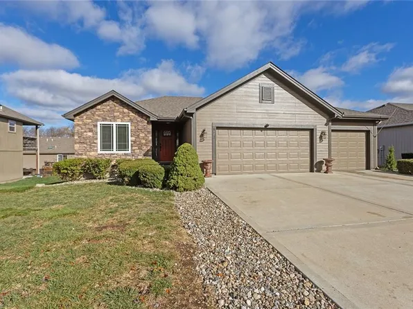 402 Tamera Dr, Kearney, MO 64060