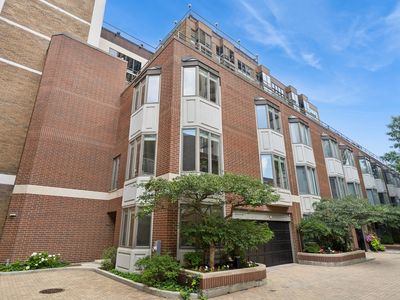 1740 N Clark St APT 1730, Chicago, IL, 60614